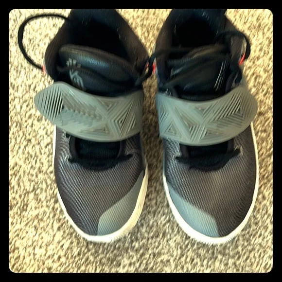 Nike Shoes Nike Kyrie Vw2 Poshmark